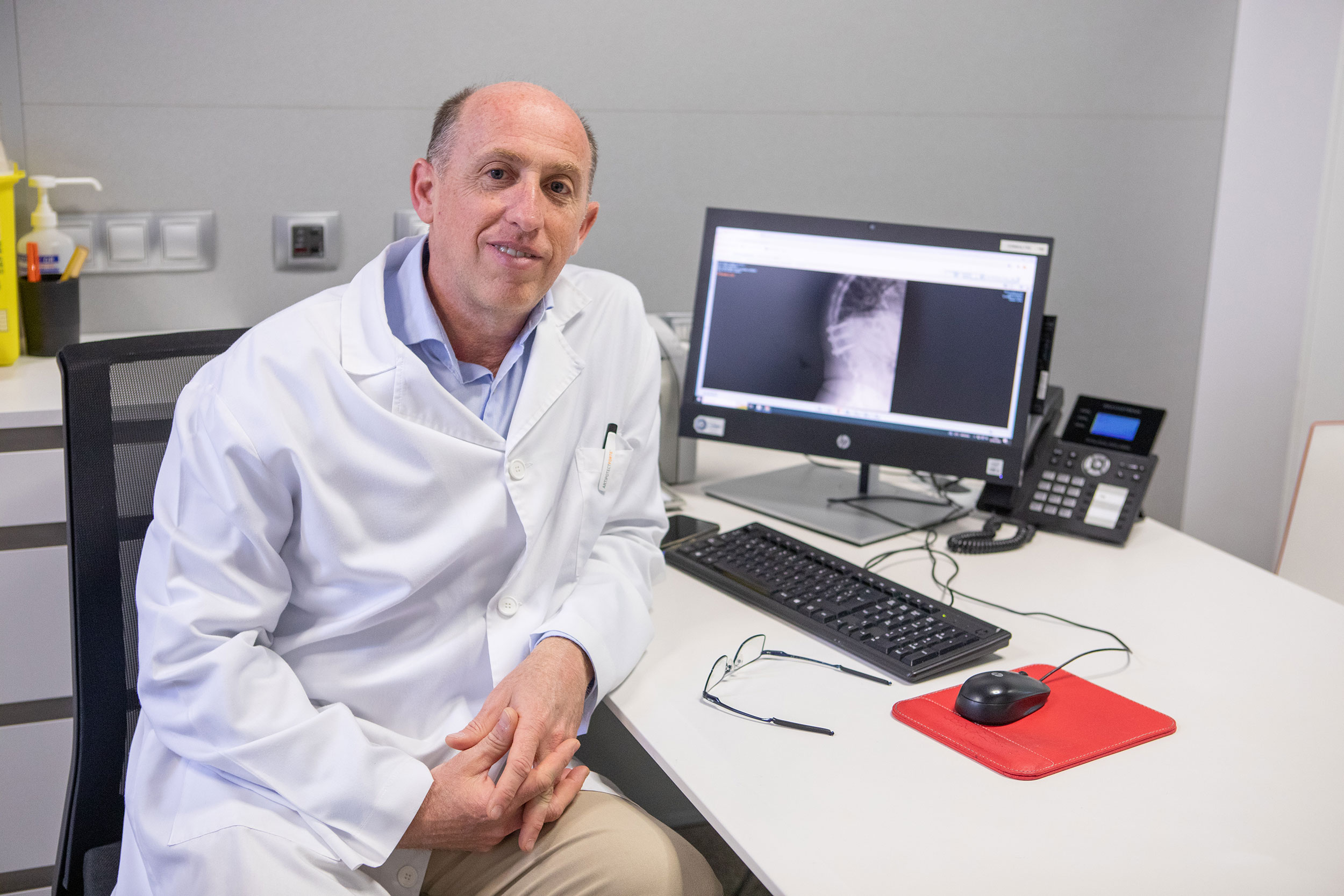 Dr. Christian Schinder-Dr. Augusto Covaro - Especialista en columna en Lérida